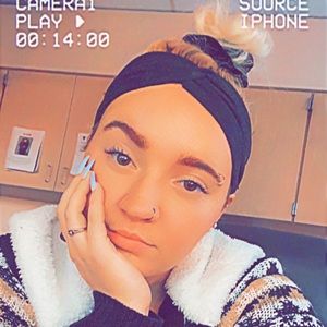 Meet your Posher, Alyssa